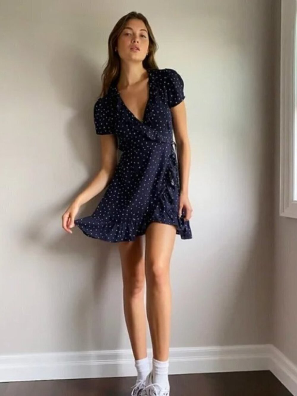 Aritzia Sunday Best New Wrap Dress Ruffle Heart Print Navy Blue Size 0 - Picture 2 of 7